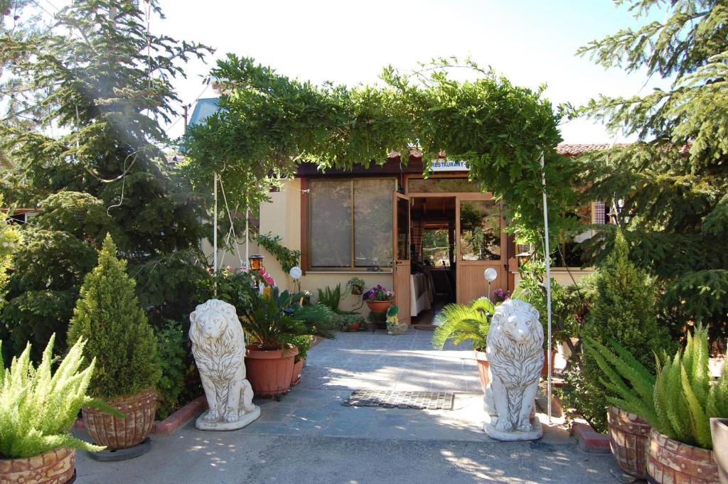 Nightingale Hotel Platres Buitenkant foto